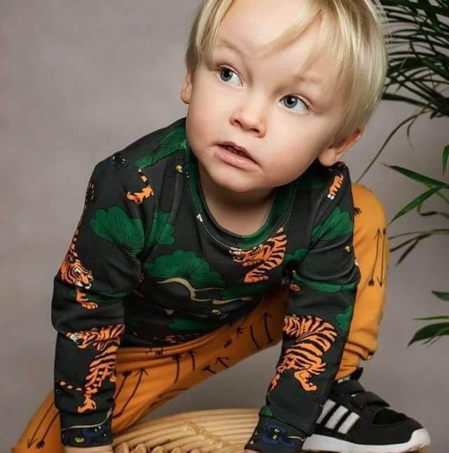 Magasin vêtements pour enfants de 0 à14 ans, futures mamans, jouets, puériculture. Occasion & neuf. - photo 33