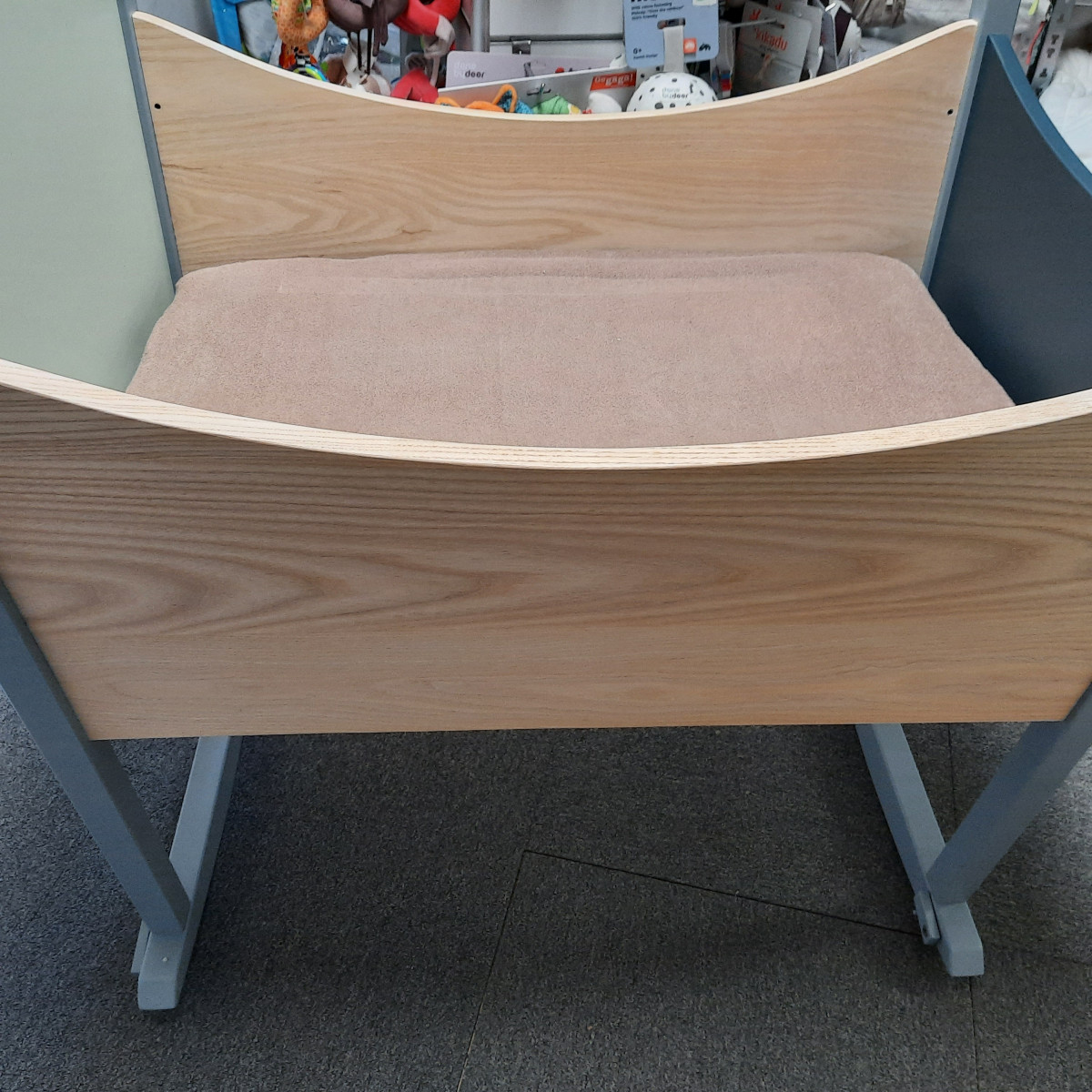 Berceau avec matelas + porte manteau - photo 10