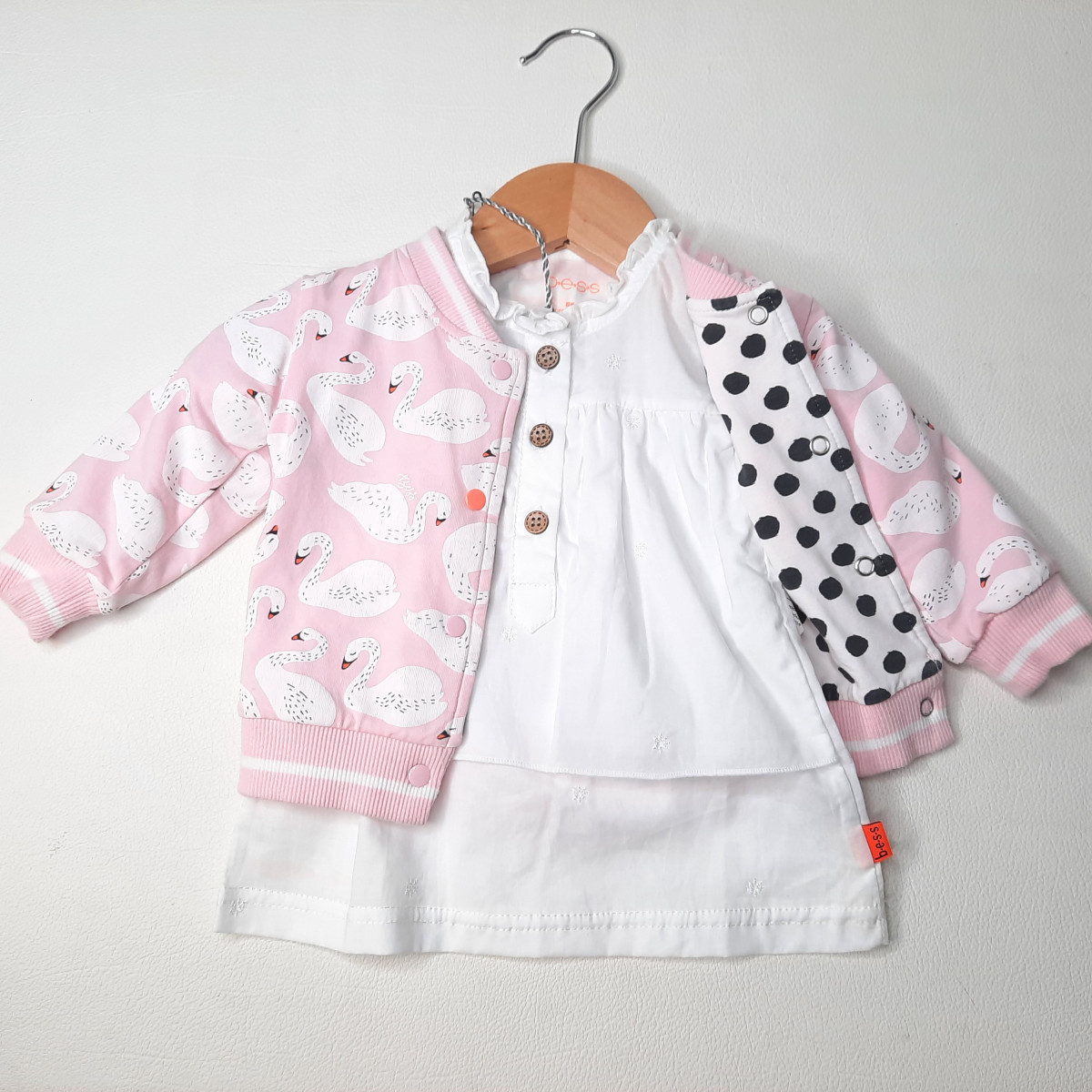 Ensemble 2pcs robe blanc + Gilet rose à motif - photo 6