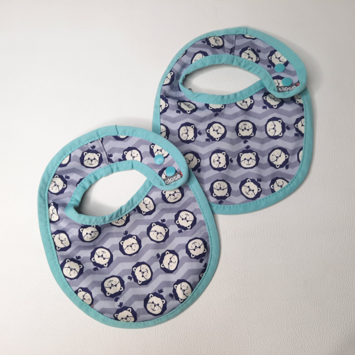 Lot de 2 petits bavoirs 0-6mois - Boutique Toup'tibou - photo 6