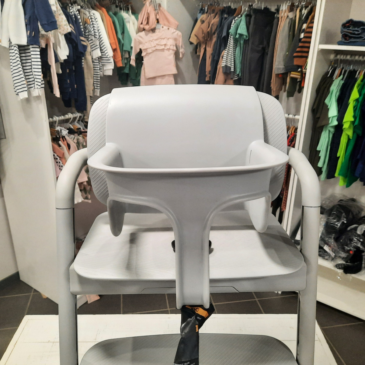 Chaise haute Cybex avec coque nouveau né + accesoires - photo 9