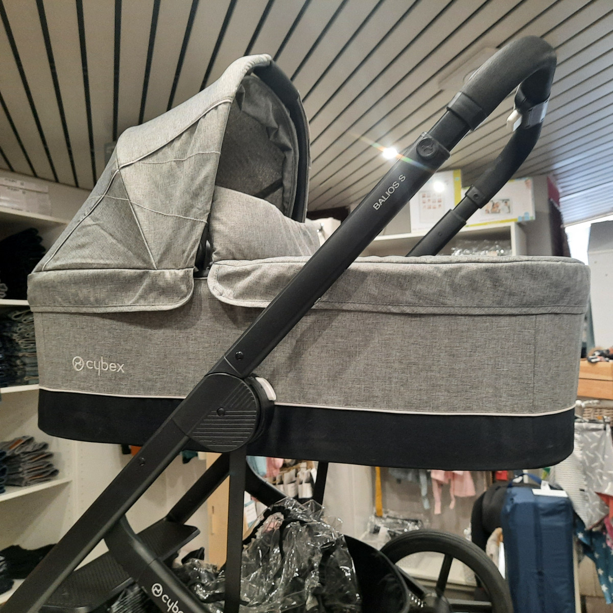 Poussette trio Cybex + base + siège auto Gr1 - fin 2018 - photo 12