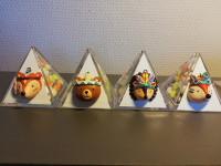 Pyramide pvc + 2 stickers + confetti + figurine - photo 13
