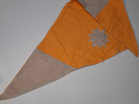 Foulard triangle réversible ton de beige et ocre - photo 7
