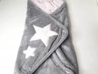 Couverture enveloppante grise et rose - Boutique Toup'tibou - photo 7
