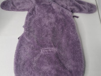 Petit sac de couchage à manches mauve - photo 7