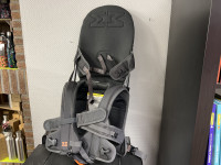 Porte bébé sur épaules - photo 7