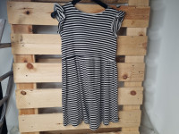 Robe noir ligné ecru - photo 7