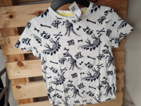 T-shirt blanc à motif noir - photo 7