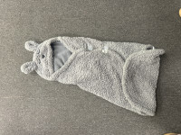 Couverture enveloppante grise - photo 7